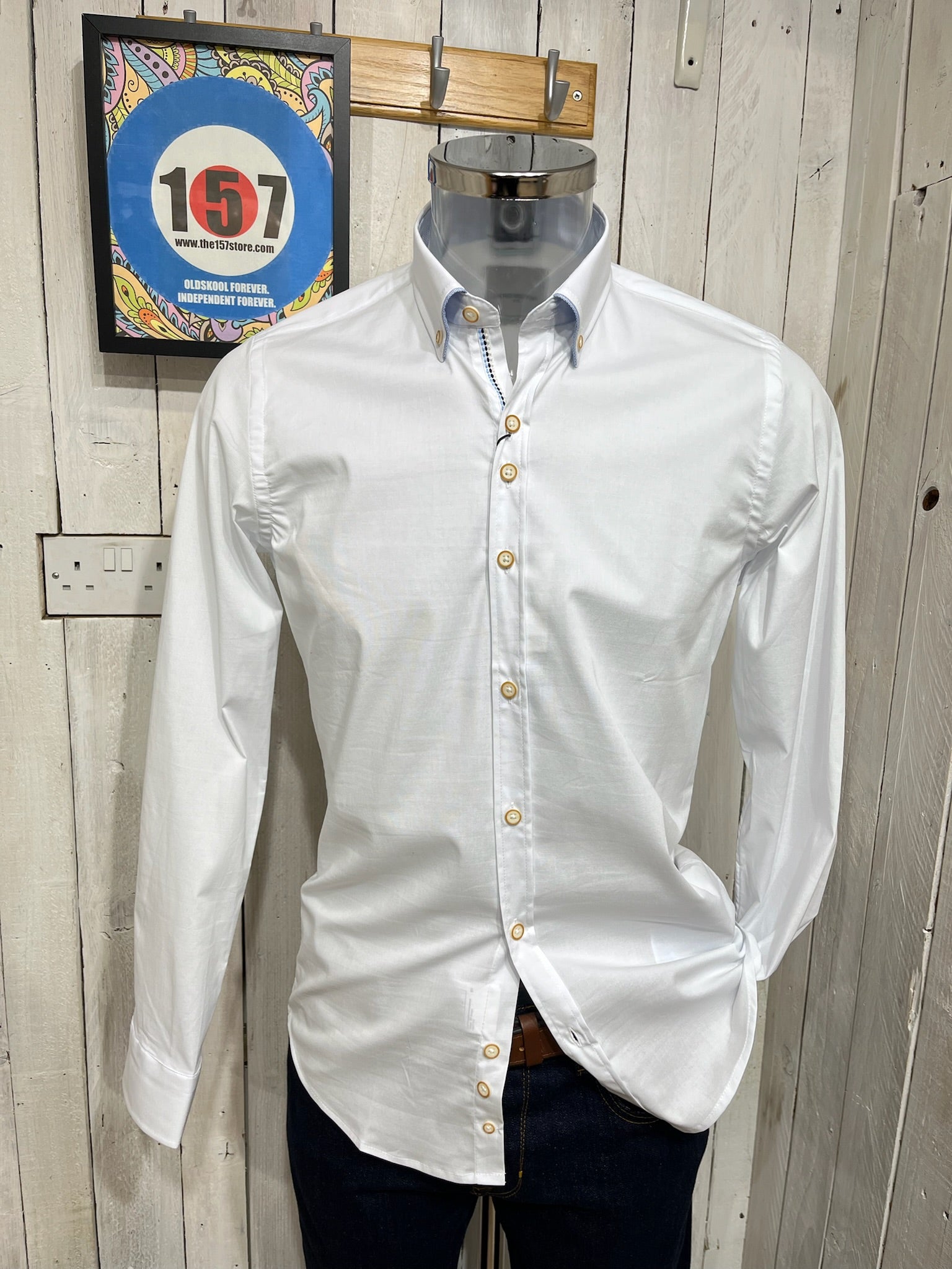 Dario Beltran Sentiu White – The157store Menswear