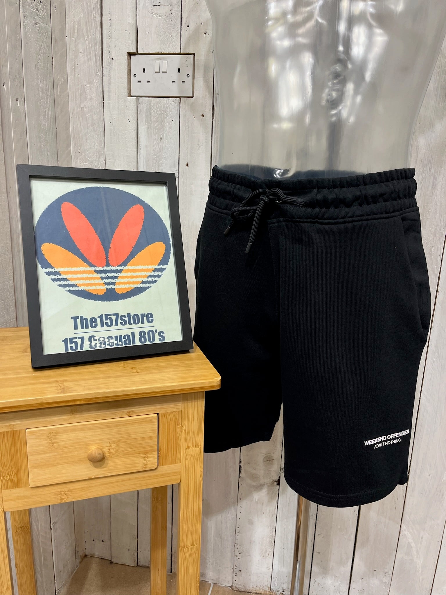 Weekend Offender Mytros Sweat Shorts Black/Alabaster