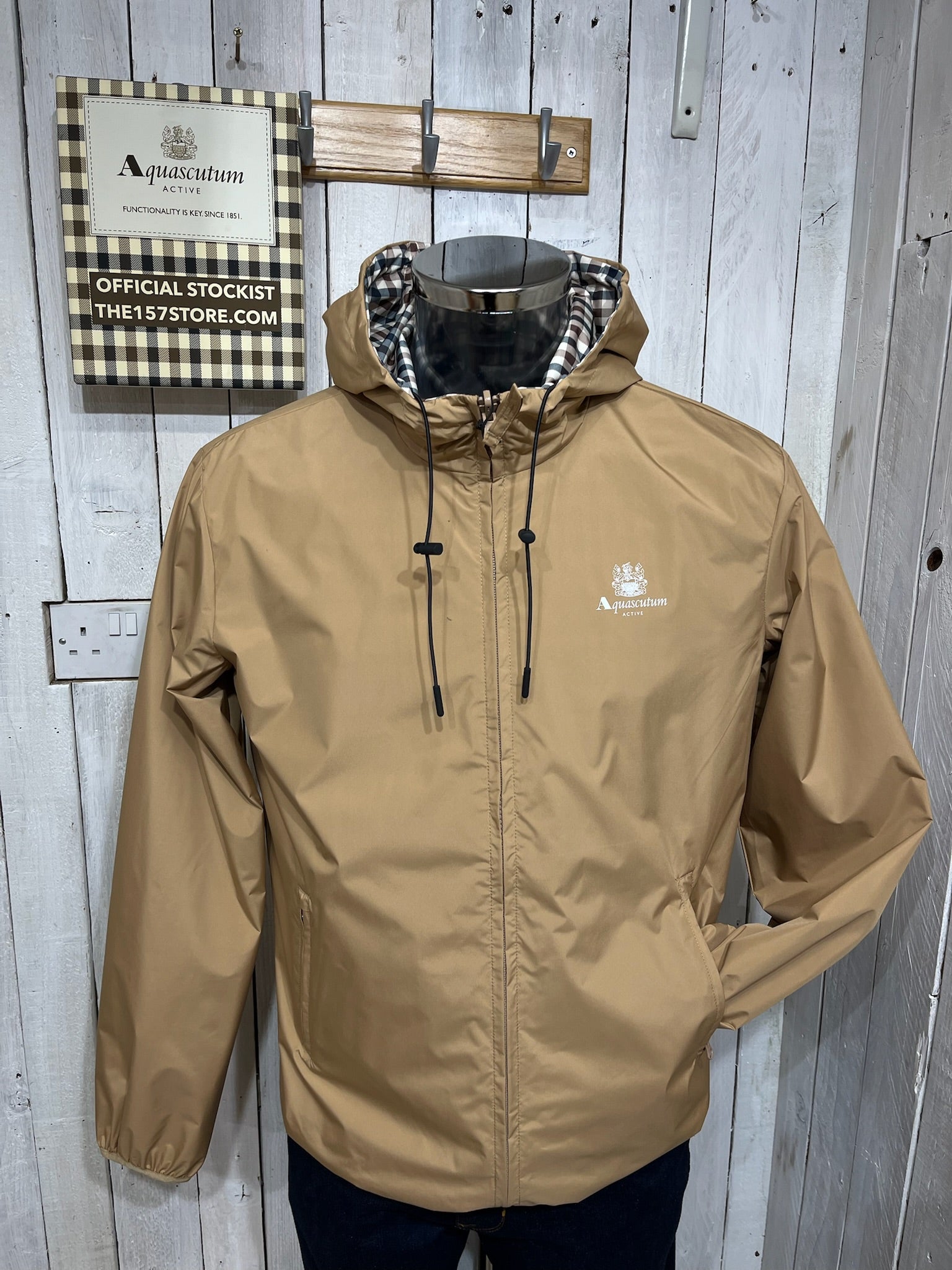 Aquascutum AW25 Reversible Terrace Jacket Khaki/sand or Check